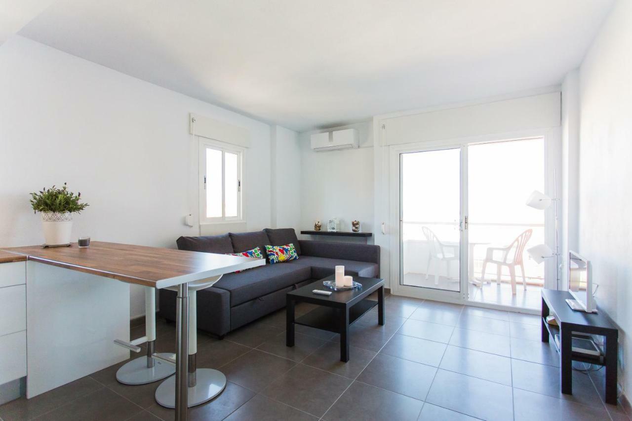Central Apartment With Nice Views Benalmádena Kültér fotó